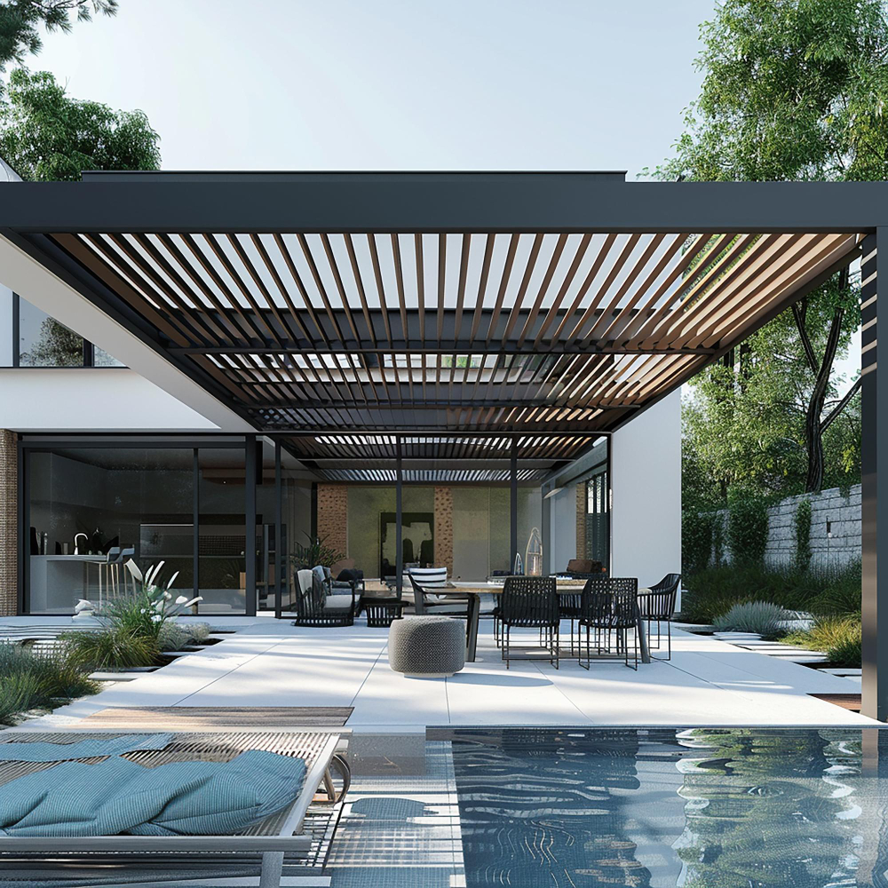 פרגולה חשמלית מאלומיניום בגינה מודרנית עם רפפות פתוחות